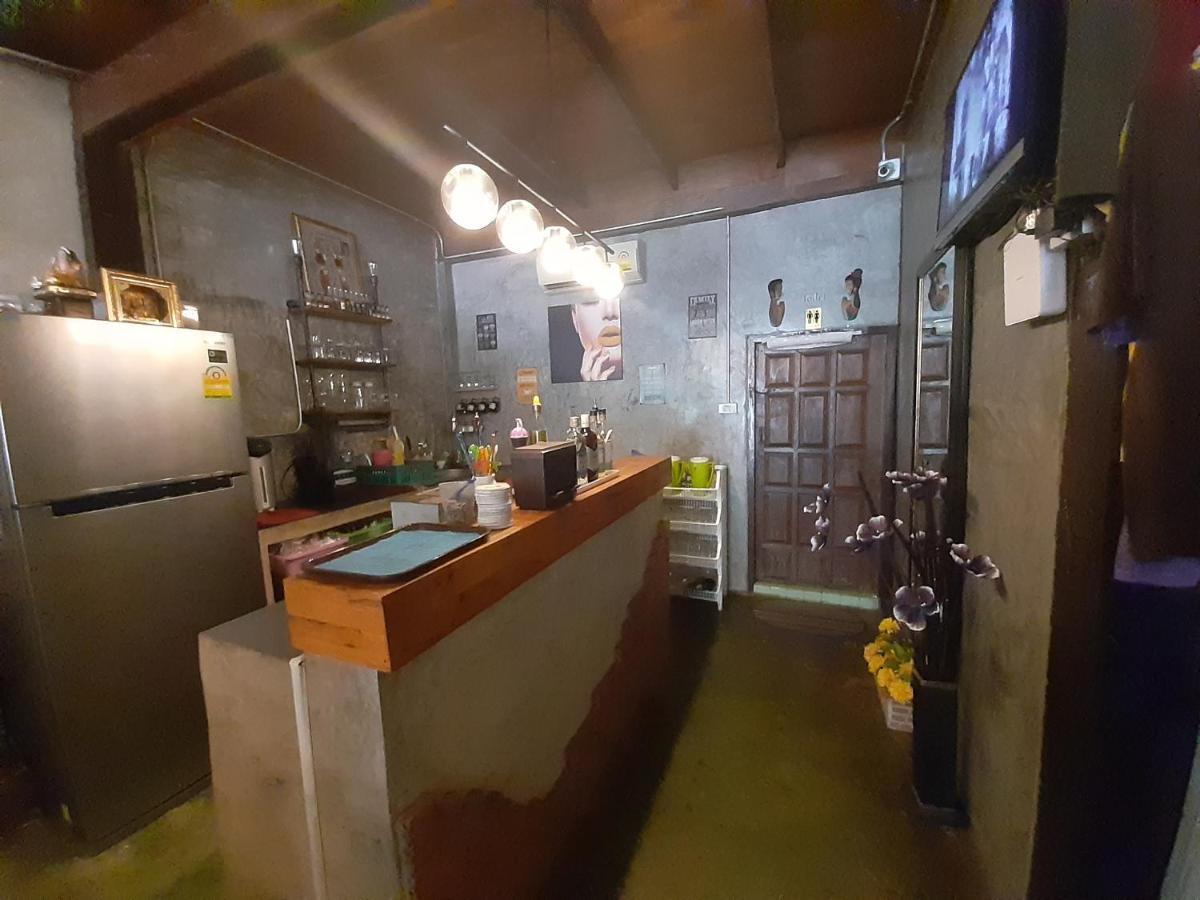 Resting Place Hostel Mueang Kao Extérieur photo